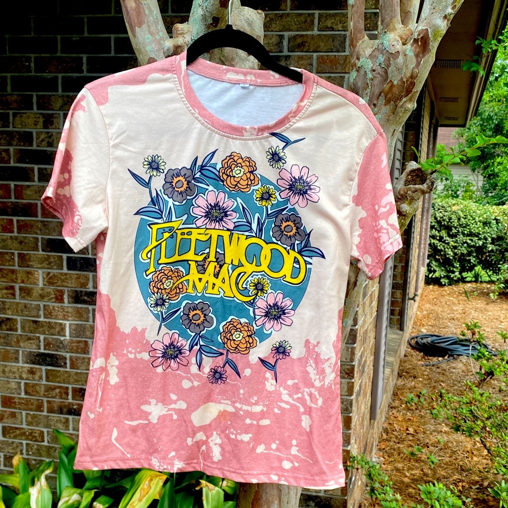 Fleetwood Mac Pink Tie-Dye Floral Graphic Tee☮️🌻🌾